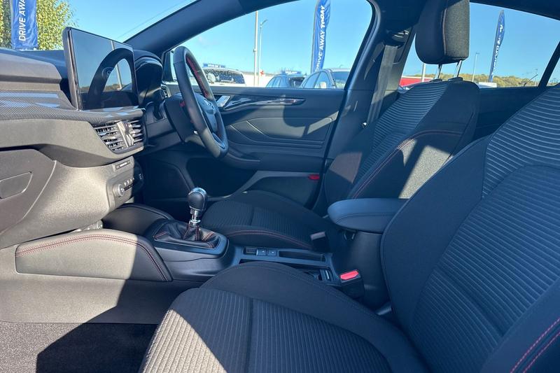 Used Ford Focus 2025 for sale - 76631283: Photo 19