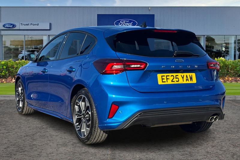 Used Ford Focus 2025 for sale - 76631283: Photo 2