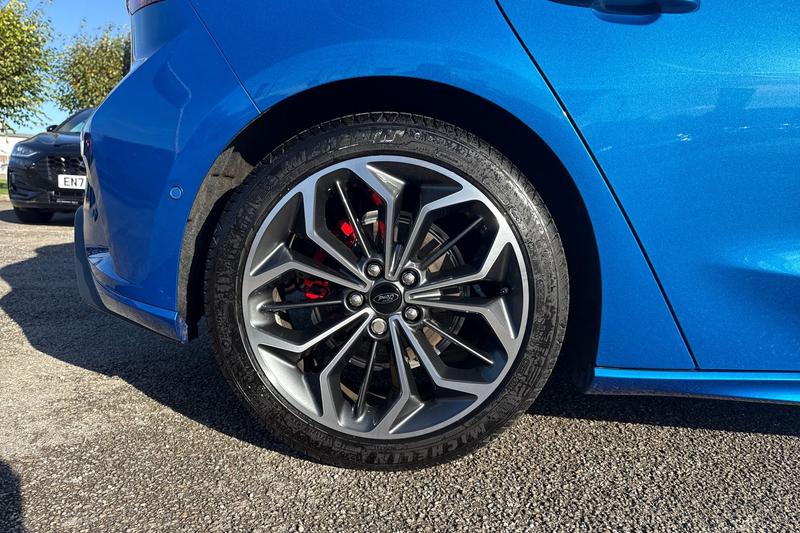 Used Ford Focus 2025 for sale - 76631283: Photo 8