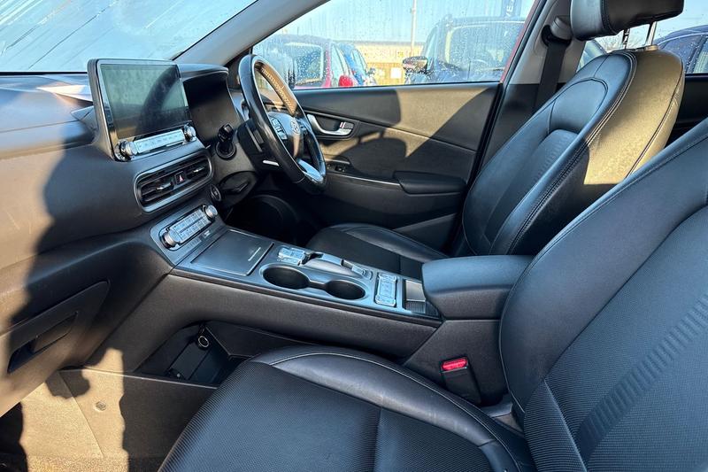 Used Hyundai KONA 2022 for sale - 76797116: Photo 19