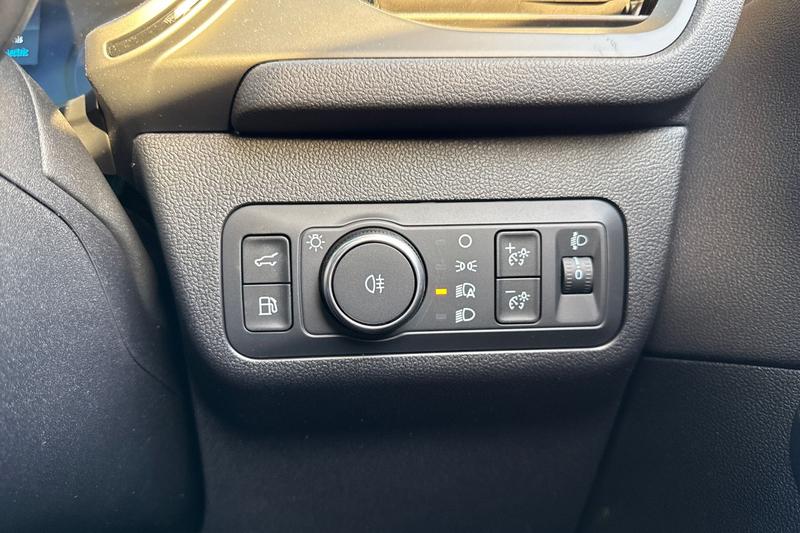 Used Ford Kuga 2025 for sale - 76960903: Photo 30