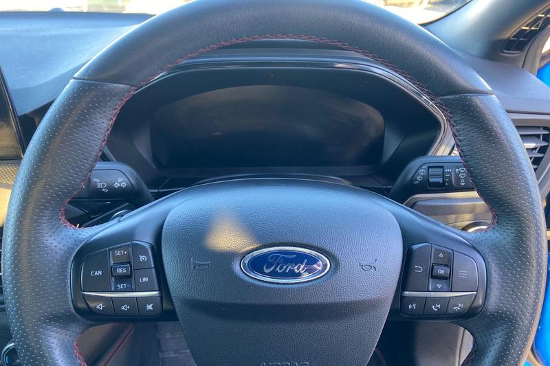 Used Ford Focus 2021 for sale - 77088221: Photo 12