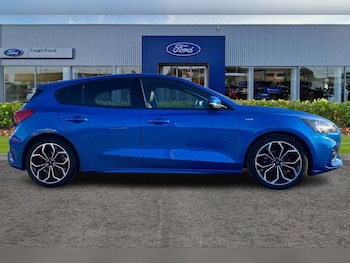 Used Ford Focus 2021 for sale - 77088221: Photo