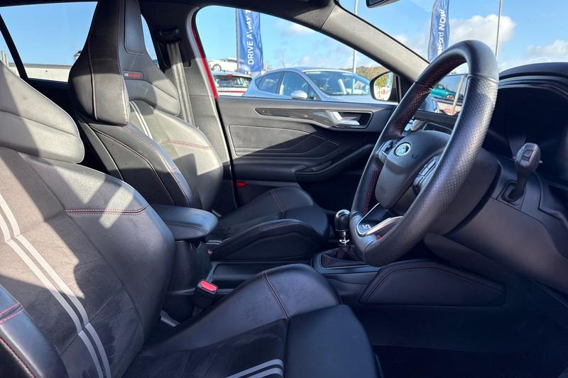 Used Ford Focus 2024 for sale - 76394228: Photo 17