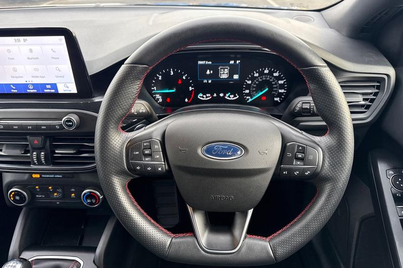 Used Ford Focus 2021 for sale - 77505648: Photo 12