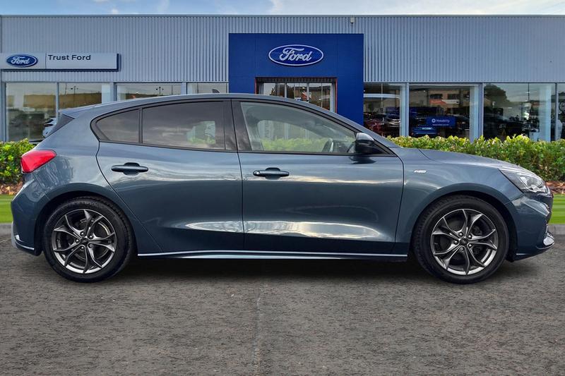 Used Ford Focus 2021 for sale - 77505648: Photo 3