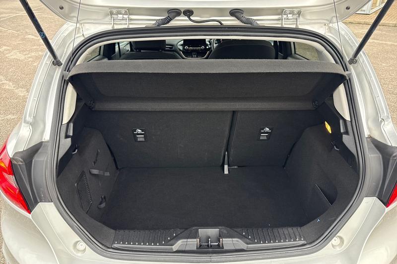 Used Ford Fiesta 2019 for sale - 76480523: Photo 21