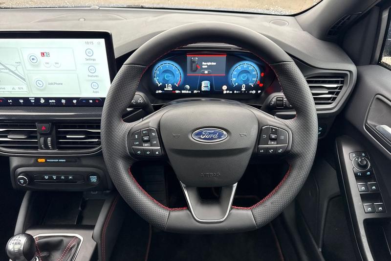 Used Ford Focus 2025 for sale - 76949034: Photo 12