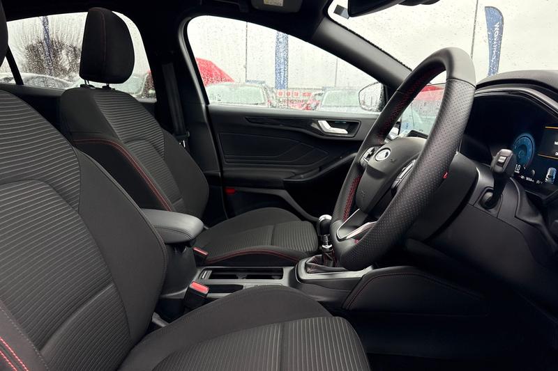 Used Ford Focus 2025 for sale - 76949034: Photo 17