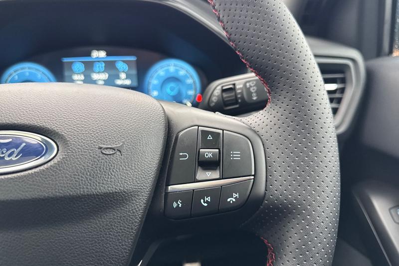 Used Ford Focus 2025 for sale - 76949034: Photo 30