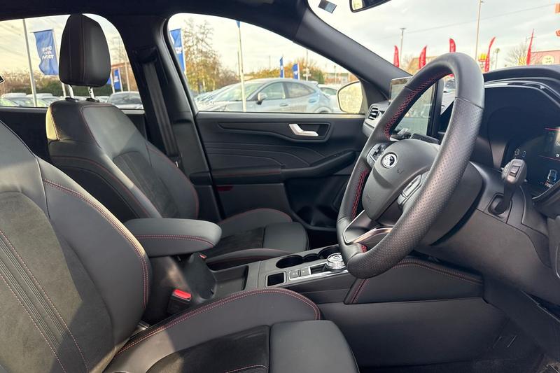 Used Ford Kuga 2024 for sale - 76862509: Photo 17