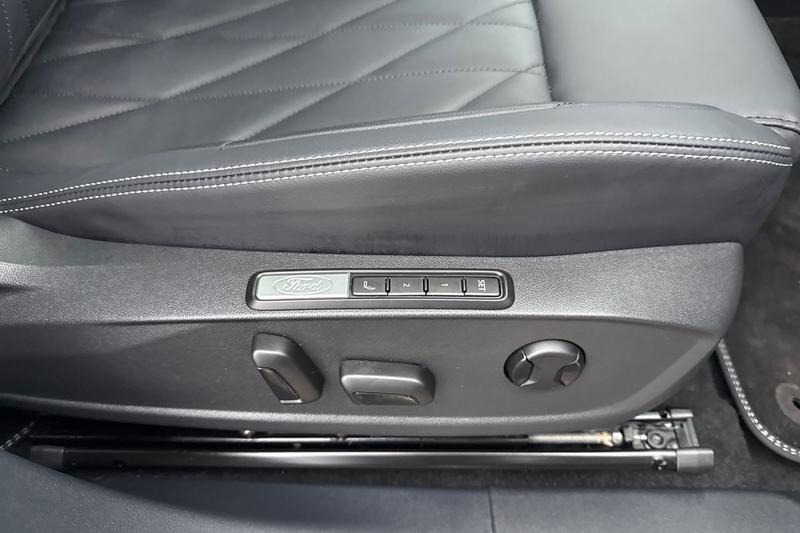 Used Ford Explorer 2024 for sale - 77427154: Photo 30