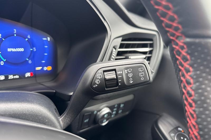 Used Ford Kuga 2021 for sale - 77211095: Photo 15