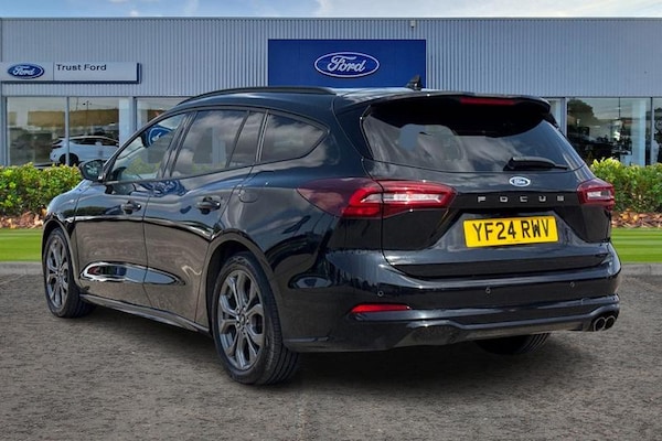 Used Ford Focus 2024 for sale - 76184438: Photo 2