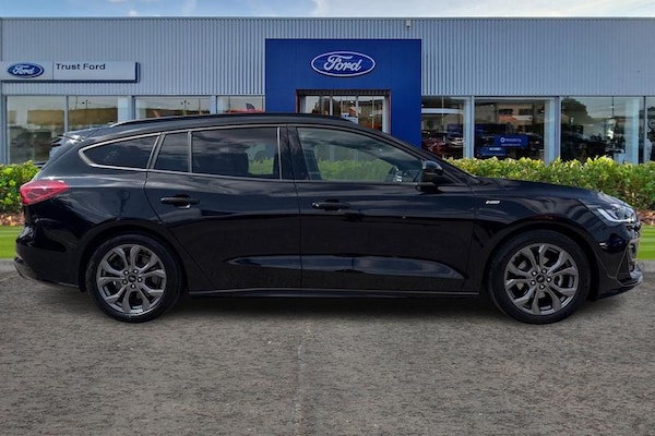 Used Ford Focus 2024 for sale - 76184438: Photo 3