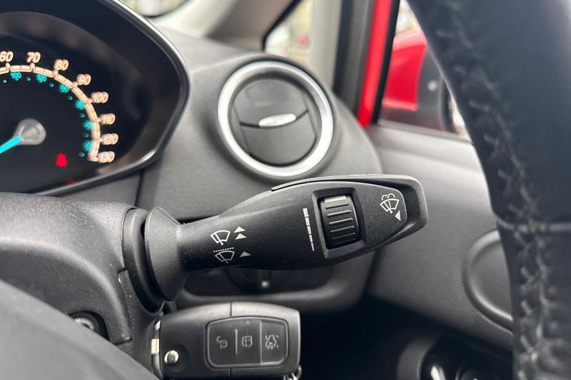 Used Ford Fiesta 2016 for sale - 76480525: Photo 15