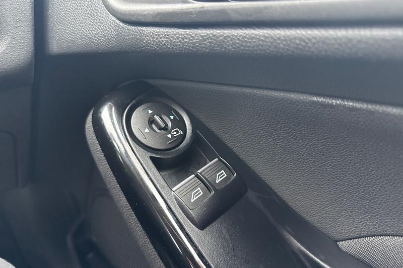 Used Ford Fiesta 2016 for sale - 76480525: Photo 16