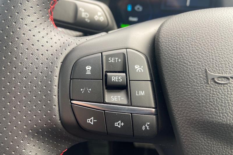 Used Ford Kuga 2025 for sale - 77989054: Photo 31