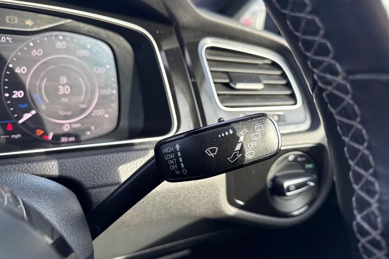 Used Volkswagen Golf 2018 for sale - 76405239: Photo 15