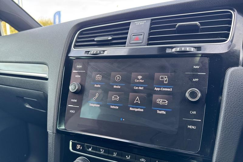 Used Volkswagen Golf 2018 for sale - 76405239: Photo 23