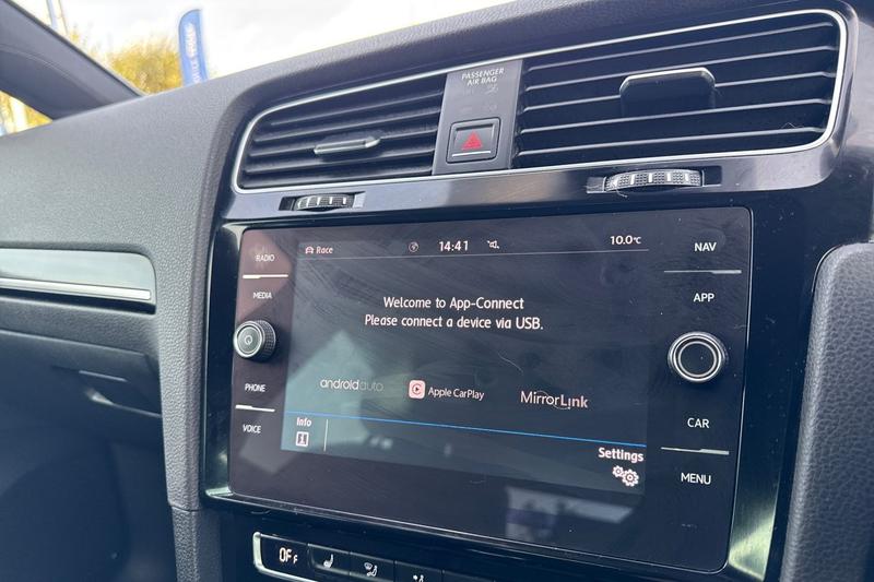 Used Volkswagen Golf 2018 for sale - 76405239: Photo 24