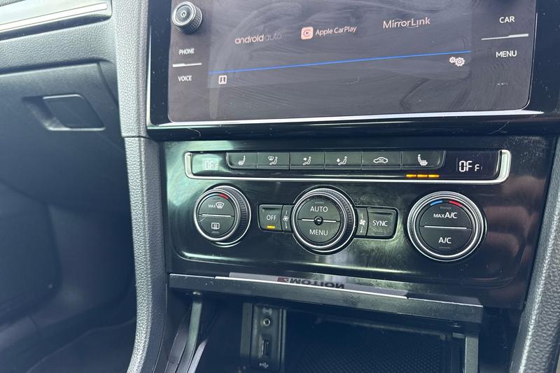 Used Volkswagen Golf 2018 for sale - 76405239: Photo 25