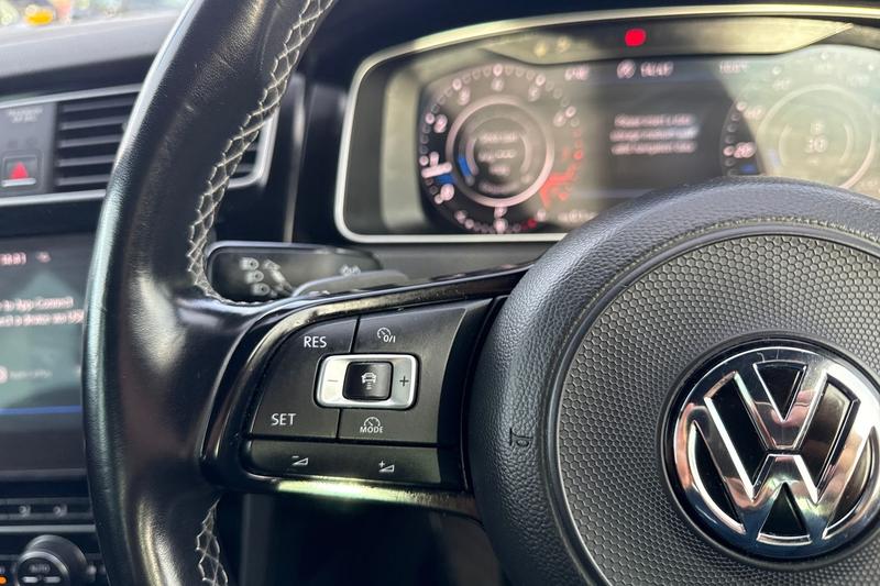 Used Volkswagen Golf 2018 for sale - 76405239: Photo 27