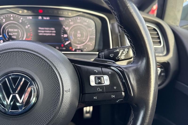 Used Volkswagen Golf 2018 for sale - 76405239: Photo 28