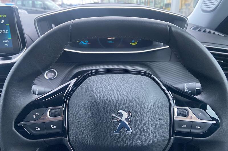 Used Peugeot 2008 2022 for sale - 77025906: Photo 12