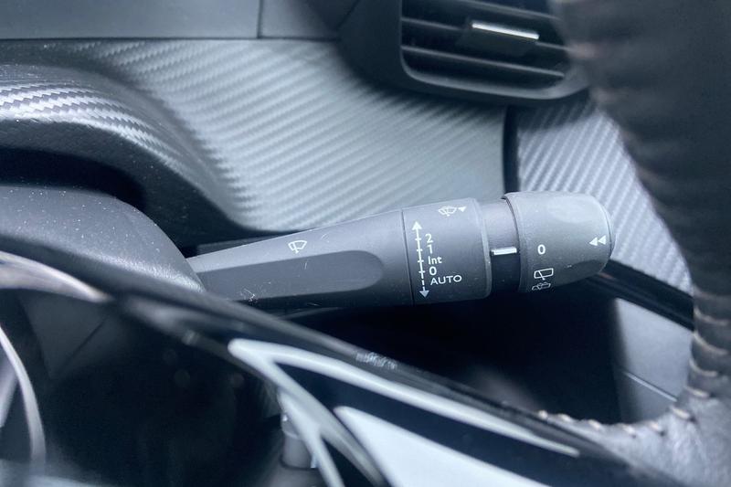 Used Peugeot 2008 2022 for sale - 77025906: Photo 15