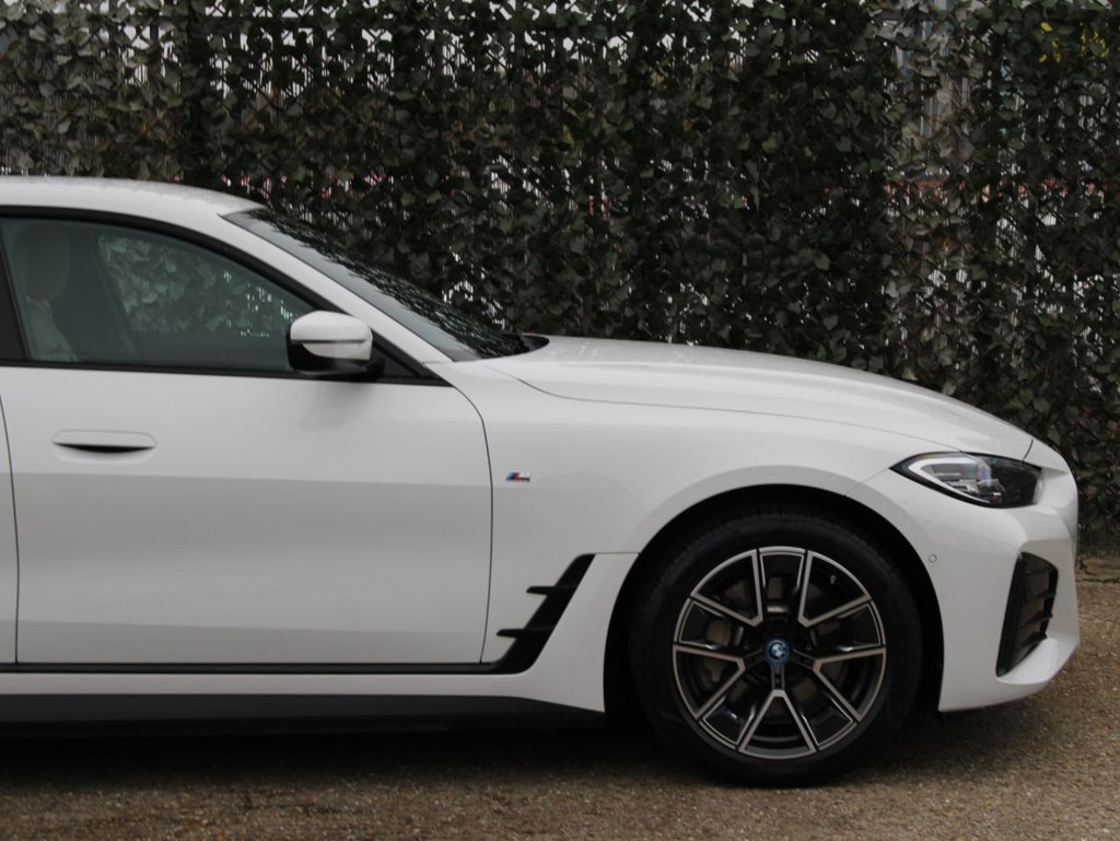 Used BMW i4 2022 for sale - 76582327: Photo 32