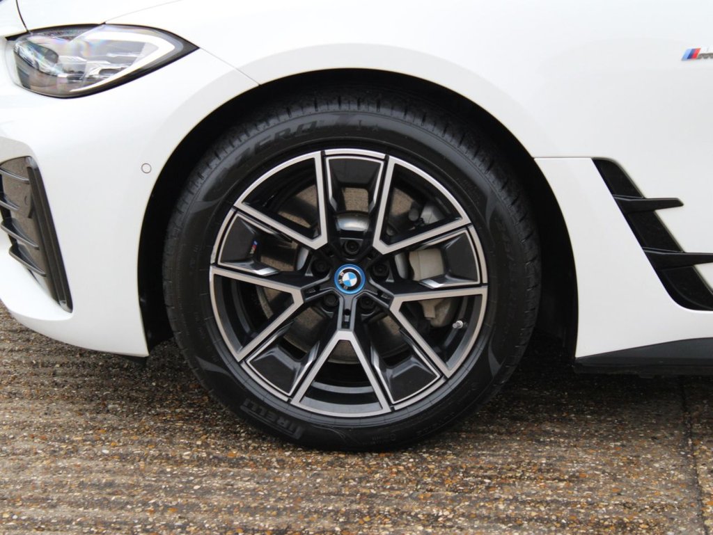 Used BMW i4 2022 for sale - 76582327: Photo 37