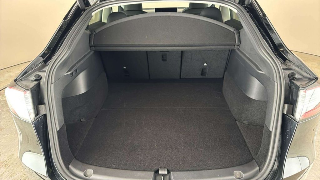 Used Tesla Model Y 2023 for sale - 77498871: Photo 8