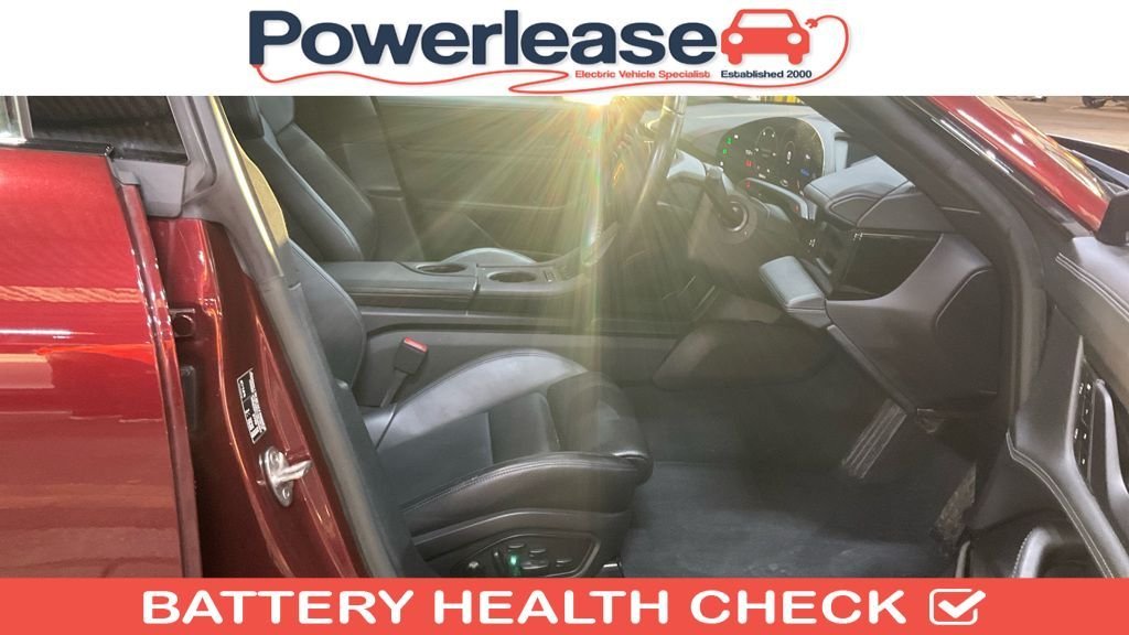 Used Porsche Taycan 2023 for sale - 77065004: Photo 3