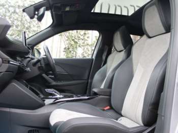 Used Peugeot 2008 2021 for sale - 74833863: Photo