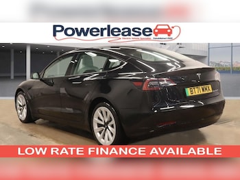 Used Tesla Model 3 2021 for sale - 77065000: Photo