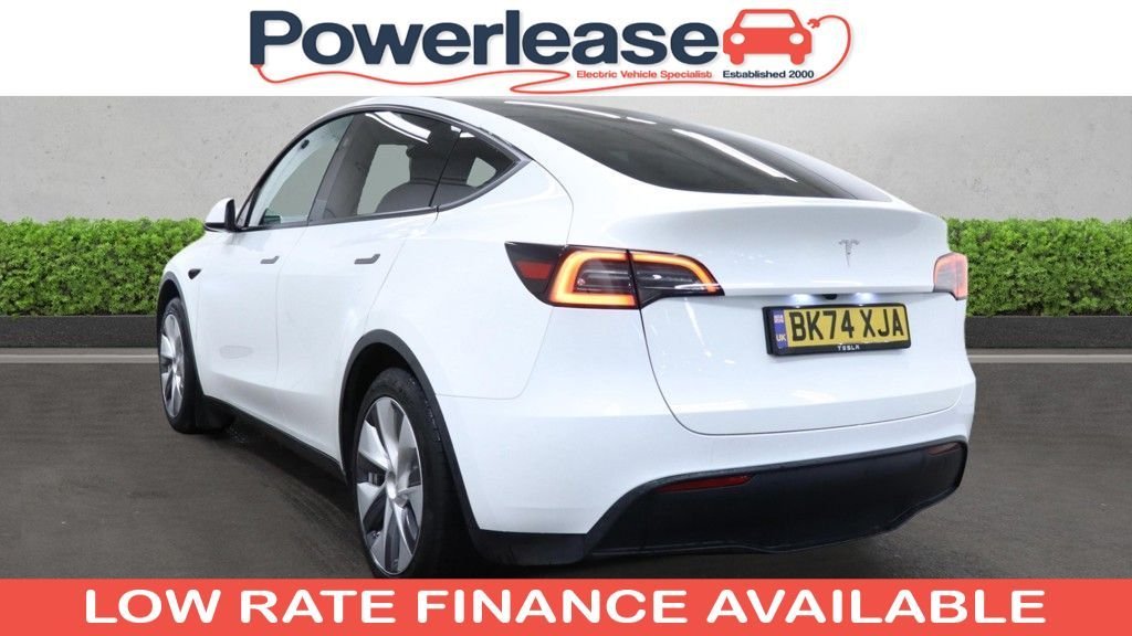 Used Tesla Model Y 2024 for sale - 77609115: Photo 2