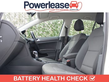 Used Volkswagen Golf 2019 for sale - 78657985: Photo