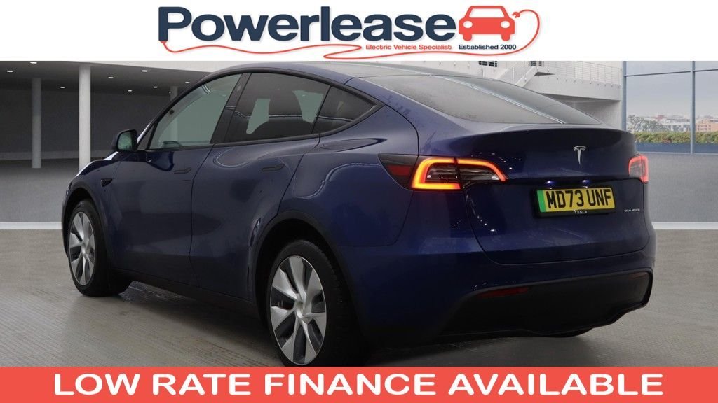Used Tesla Model Y 2023 for sale - 76962368: Photo 2
