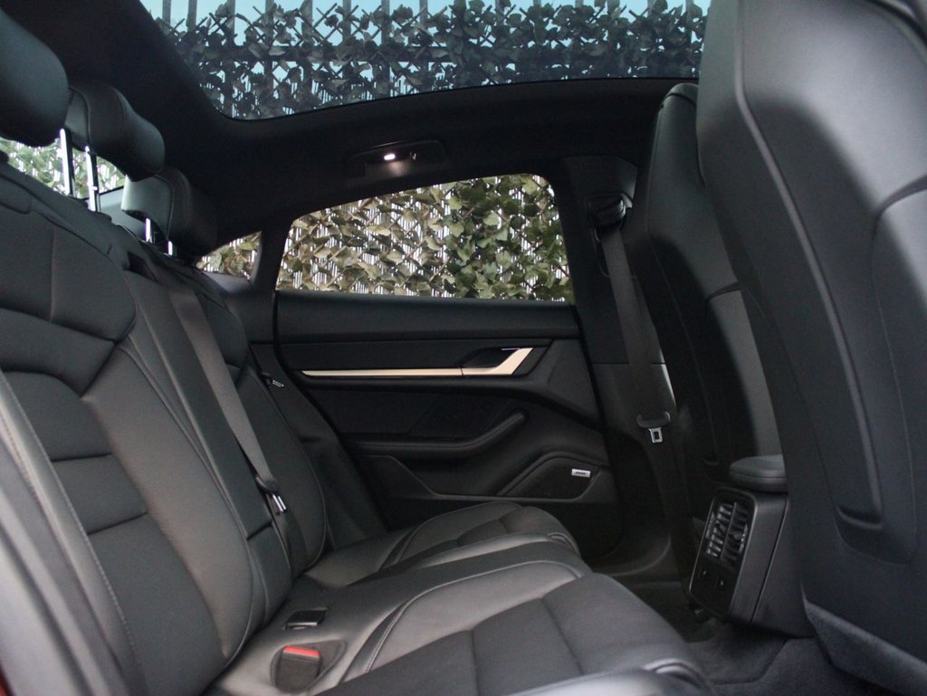 Used Porsche Taycan 2020 for sale - 76784148: Photo 13