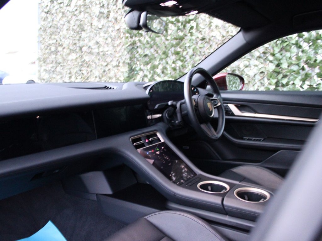 Used Porsche Taycan 2020 for sale - 76784148: Photo 20