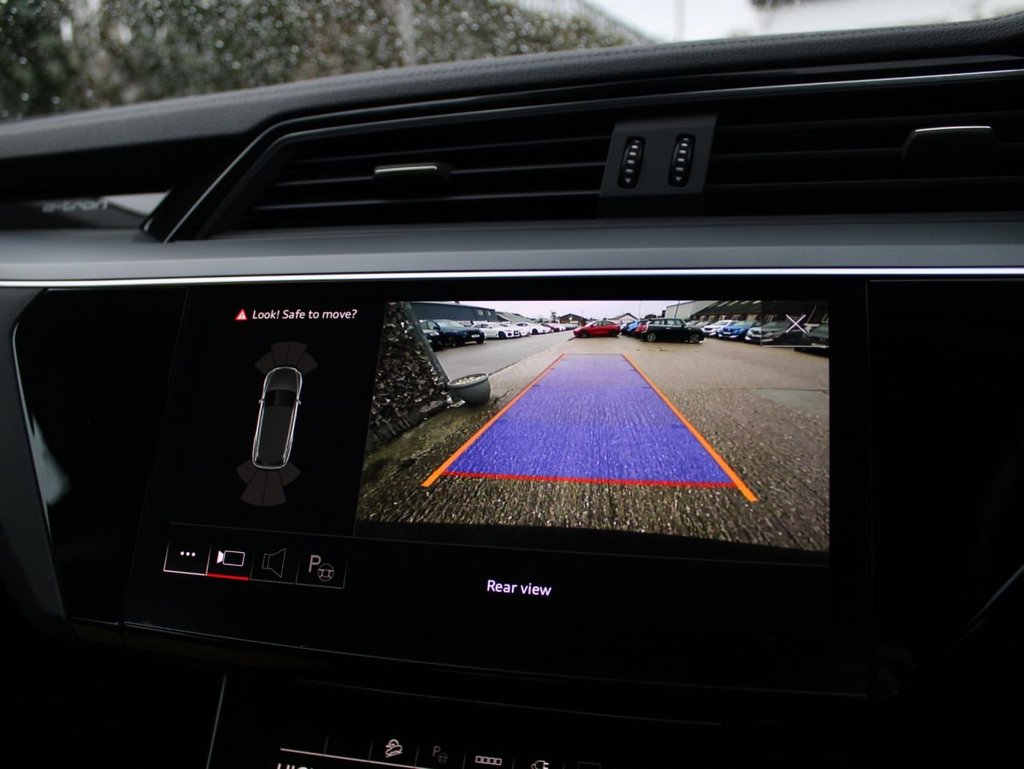 Used Audi e-tron 2021 for sale - 76582129: Photo 21