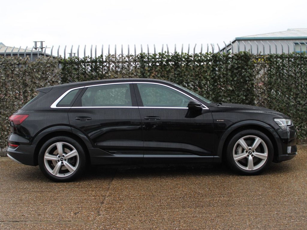 Used Audi e-tron 2021 for sale - 76582129: Photo 6