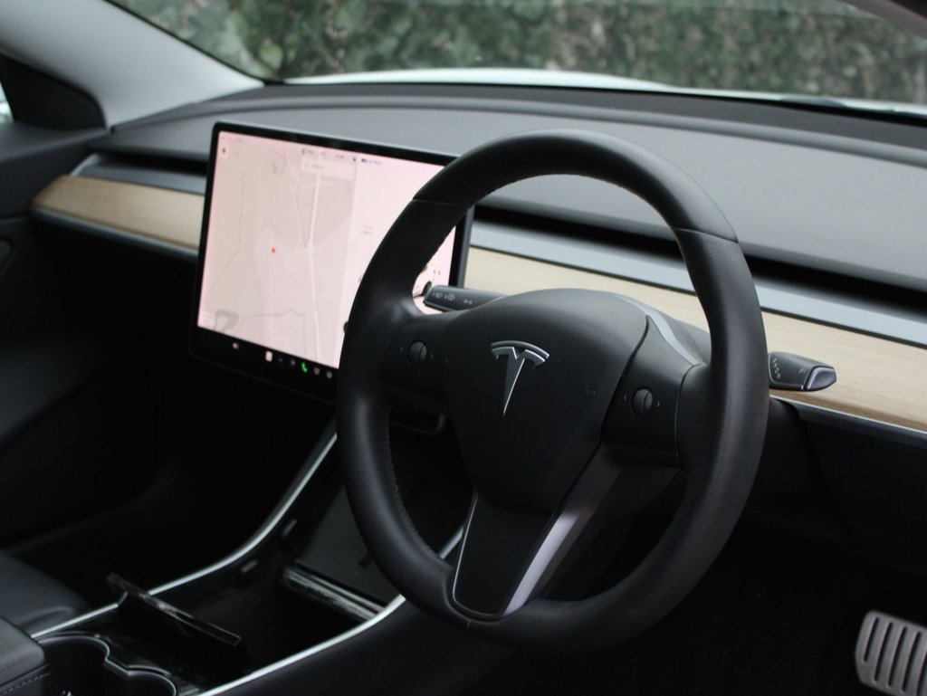 Used Tesla Model 3 2019 for sale - 76582587: Photo 8