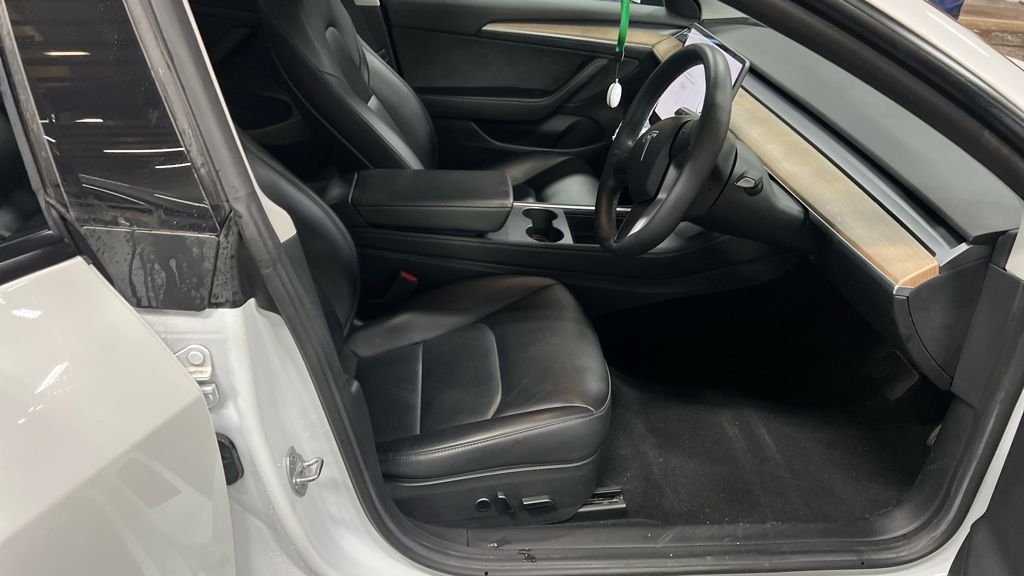 Used Tesla Model 3 2021 for sale - 76962341: Photo 5