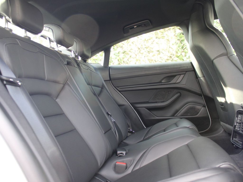 Used Porsche Taycan 2021 for sale - 76581996: Photo 10