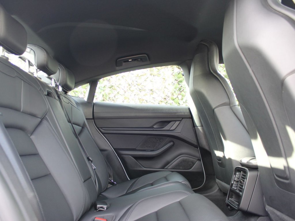 Used Porsche Taycan 2021 for sale - 76581996: Photo 12