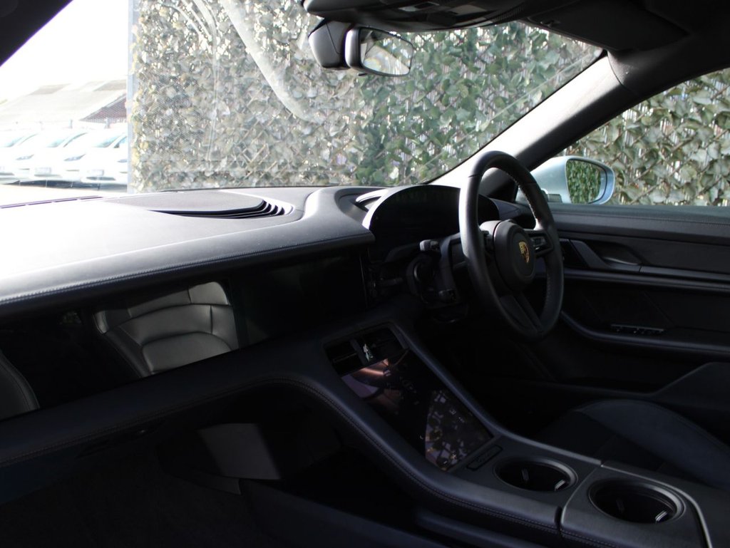 Used Porsche Taycan 2021 for sale - 76581996: Photo 20