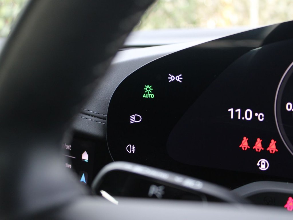 Used Porsche Taycan 2021 for sale - 76581996: Photo 36