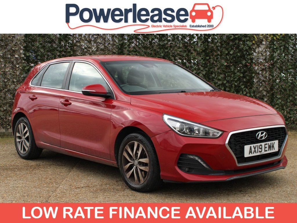 Used Hyundai i30 2019 for sale - 77680189: Photo 2